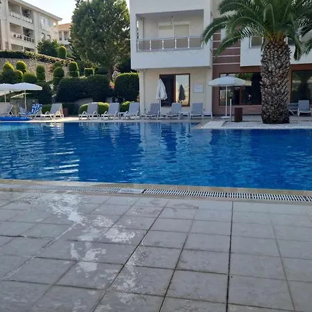 Inviting -4 Bed In Ilica Is Very Sekikoy