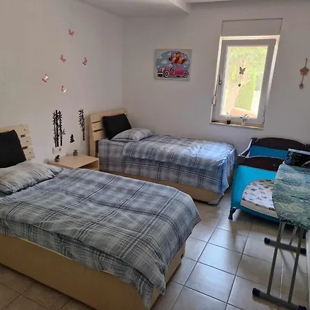 Apartamento Inviting -4 Bed In Ilica Is Very